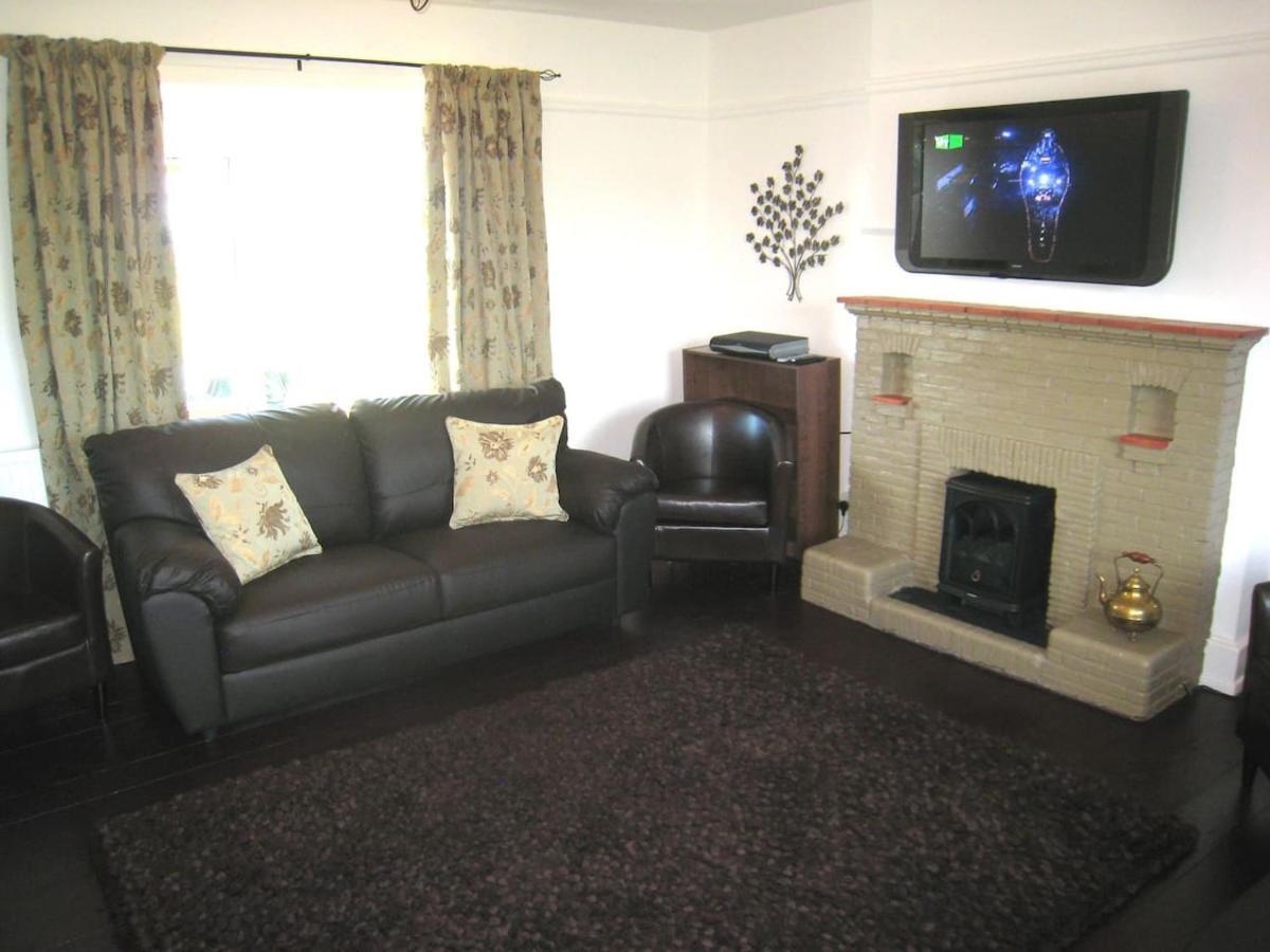 Arden Hill Farmhouse - Hot Tub, Snooker Table, Sleeps 16 Stratford-upon-Avon Luaran gambar